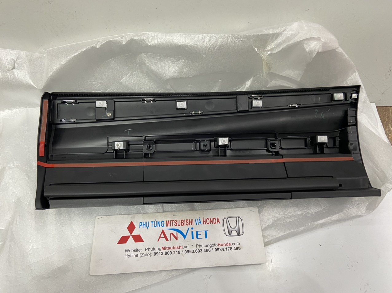 Ốp phồng cánh cửa sau xe Honda CRV 2021